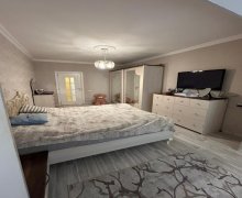 Satılır Köhnə Tikili Elmlər akademiyası m., Yasamal r.