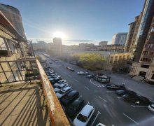 Satılır Köhnə Tikili Nizami m., Yasamal r.