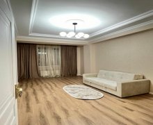 Satılır Yeni Tikili Saray, Abşeron r.