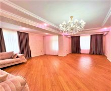 Satılır Yeni Tikili Azadlıq m., 8-ci mikrorayon, Binəqədi r.