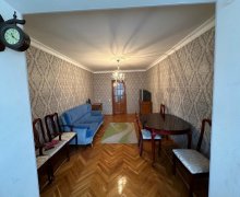 Kirayə (aylıq) Köhnə Tikili Azadlıq m., Binəqədi r. Kirayə (aylıq) Köhnə Tikili Azadlıq m., Binəqədi r.