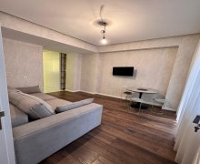 Satılır Yeni Tikili İnşaatçılar m., Yeni Yasamal qəs., Yasamal r.