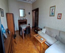 Satılır Köhnə Tikili Elmlər akademiyası m., Yasamal r.