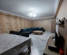 Satılır Yeni Tikili Qaraçuxur qəs., Suraxanı r.