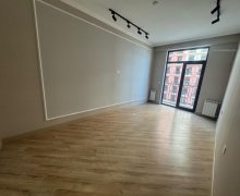 Satılır Yeni Tikili 7-ci mikrorayon, Binəqədi r.