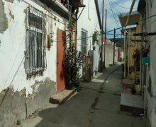 Kiraye aylıq Həyət evi/villa Səbail r.