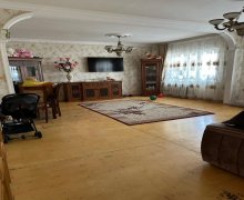 Satılır Köhnə Tikili Neftçilər m., 8-ci kilometr, Nizami r. Satılır Köhnə Tikili Neftçilər m., 8-ci kilometr, Nizami r.