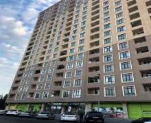 Satılır Yeni Tikili 8-ci mikrorayon, Binəqədi r.