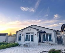 xezer rayonunda satilan heyet evleri/villa Xəzər r.