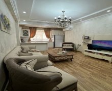 Satılır Yeni Tikili 8-ci mikrorayon, Binəqədi r.