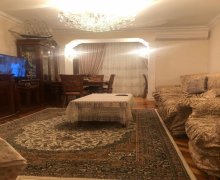 Satılır Köhnə Tikili Elmlər akademiyası m., Yasamal r.