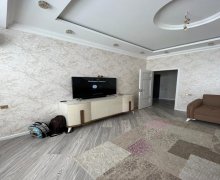 Kirayə (aylıq) Yeni Tikili Neftçilər m., Sabunçu r. Kirayə (aylıq) Yeni Tikili Neftçilər m., Sabunçu r.