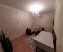 Satılır Köhnə Tikili Azadlıq m., 7-ci mikrorayon, Binəqədi r.