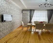 Satılır Yeni Tikili Xalqlar dostluğu m., Əhmədli, Xətai r.