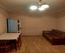 Satılır Köhnə Tikili Memar Əcəmi m., 9-cu mikrorayon, Binəqədi r.