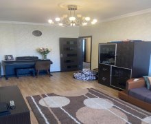 Satılır Köhnə Tikili Xalqlar dostluğu m., 8-ci kilometr, Nizami r.