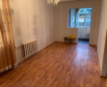 Satılır Köhnə Tikili Qaraçuxur qəs., Suraxanı r.