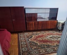 Kirayə (aylıq) Köhnə Tikili Neftçilər m., 8-ci kilometr, Nizami r. Kirayə (aylıq) Köhnə Tikili Neftçilər m., 8-ci kilometr, Nizami r.