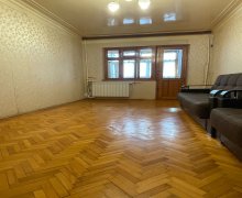 Satılır Köhnə Tikili Xalqlar dostluğu m., 8-ci kilometr, Nizami r.