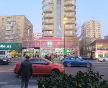 Satılır Köhnə Tikili İnşaatçılar m., Yasamal qəs., Yasamal r.