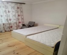 Satılır Köhnə Tikili Elmlər akademiyası m., Yasamal r.