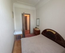 iceri seherde evlerin qiymeti İçərişəhər m., Səbail r.