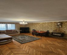 Satılır Köhnə Tikili Memar Əcəmi m., 4-cü mikrorayon, Nəsimi r.