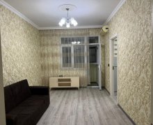 Satılır Köhnə Tikili Memar Əcəmi m., 9-cu mikrorayon, Binəqədi r.