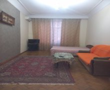 Kiraye aylıq Köhnə Tikili 28 May m., Nəsimi r. Kiraye aylıq Köhnə Tikili 28 May m., Nəsimi r.