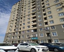 Satılır Yeni Tikili Xalqlar dostluğu m., Yeni Günəşli qəs., Suraxanı r.