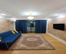 Satılır Köhnə Tikili Azadlıq m., 8-ci mikrorayon, Binəqədi r. Satılır Köhnə Tikili Azadlıq m., 8-ci mikrorayon, Binəqədi r.