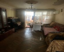 Satılır Köhnə Tikili Elmlər akademiyası m., Yasamal r. Satılır Köhnə Tikili Elmlər akademiyası m., Yasamal r.