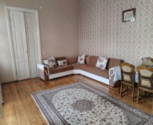 iceri seherde evlerin qiymeti İçərişəhər m., Səbail r.