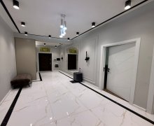 Satılır Yeni Tikili Binəqədi r. Satılır Yeni Tikili Binəqədi r.