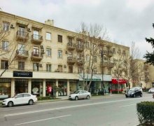 Satılır Köhnə Tikili Elmlər akademiyası m., Yasamal r.