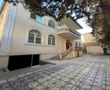 Satılır Həyət evi/villa Azadlıq m., Nəsimi r. Satılır Həyət evi/villa Azadlıq m., Nəsimi r.