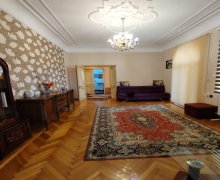 Kirayə (aylıq) Köhnə Tikili İçərişəhər m., Səbail r.