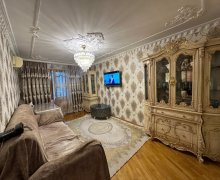 Satılır Köhnə Tikili Xalqlar dostluğu m., 8-ci kilometr, Nizami r.