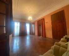 iceri seherde evlerin qiymeti İçərişəhər m., Səbail r. iceri seherde evlerin qiymeti İçərişəhər m., Səbail r.