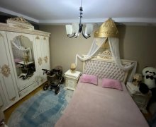 Satılır Köhnə Tikili Memar Əcəmi m., 5-ci mikrorayon, Nəsimi r.