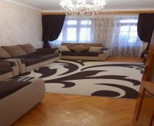 Satılır Köhnə Tikili Nizami m., Yasamal r.