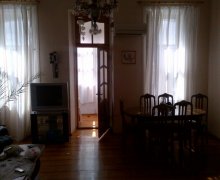 Kirayə (aylıq) Köhnə Tikili İçərişəhər m., Səbail r. Kirayə (aylıq) Köhnə Tikili İçərişəhər m., Səbail r.