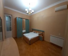 Kirayə (aylıq) Köhnə Tikili İçərişəhər m., Səbail r.