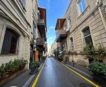 Satılır Köhnə Tikili Sahil m., Səbail r.