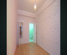 Satılır Yeni Tikili Memar Əcəmi m., 9-cu mikrorayon, Binəqədi r.