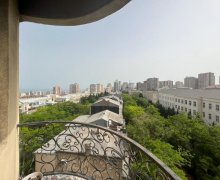 Satılır Yeni Tikili Elmlər akademiyası m., Yasamal r.