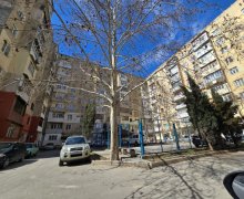 Satılır Köhnə Tikili Xalqlar dostluğu m., 8-ci kilometr, Nizami r.