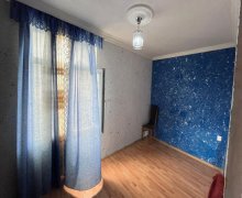 Satılır Köhnə Tikili Azadlıq m., 8-ci mikrorayon, Binəqədi r.