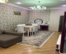 razinde 3 otaqli evler Neftçilər m., Bakıxanov qəs., Sabunçu r.