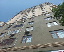 Satılır Yeni Tikili Azadlıq m., 8-ci mikrorayon, Binəqədi r.